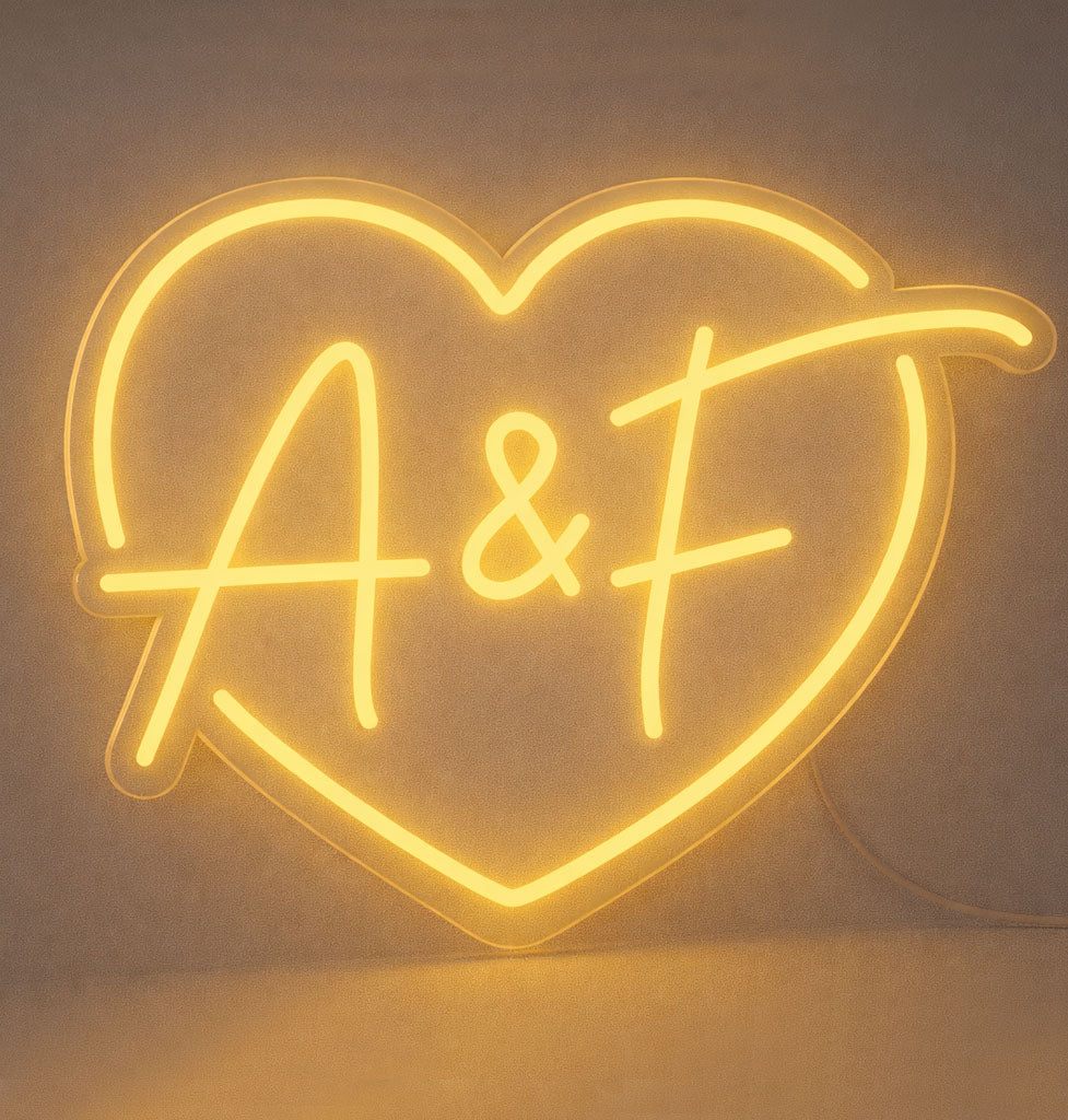 Neón San Valentín Personalizado ❤️ Vuestras iniciales en un corazón